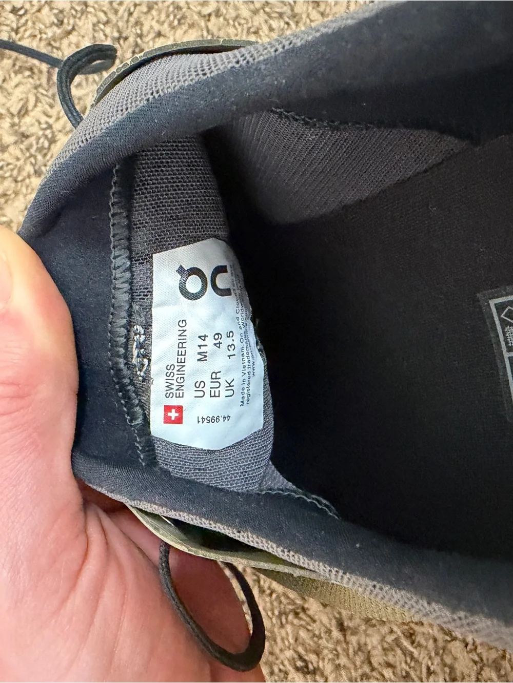 On Running Cloudventure Trail Running Shoes - Olive/Black Men’s 14